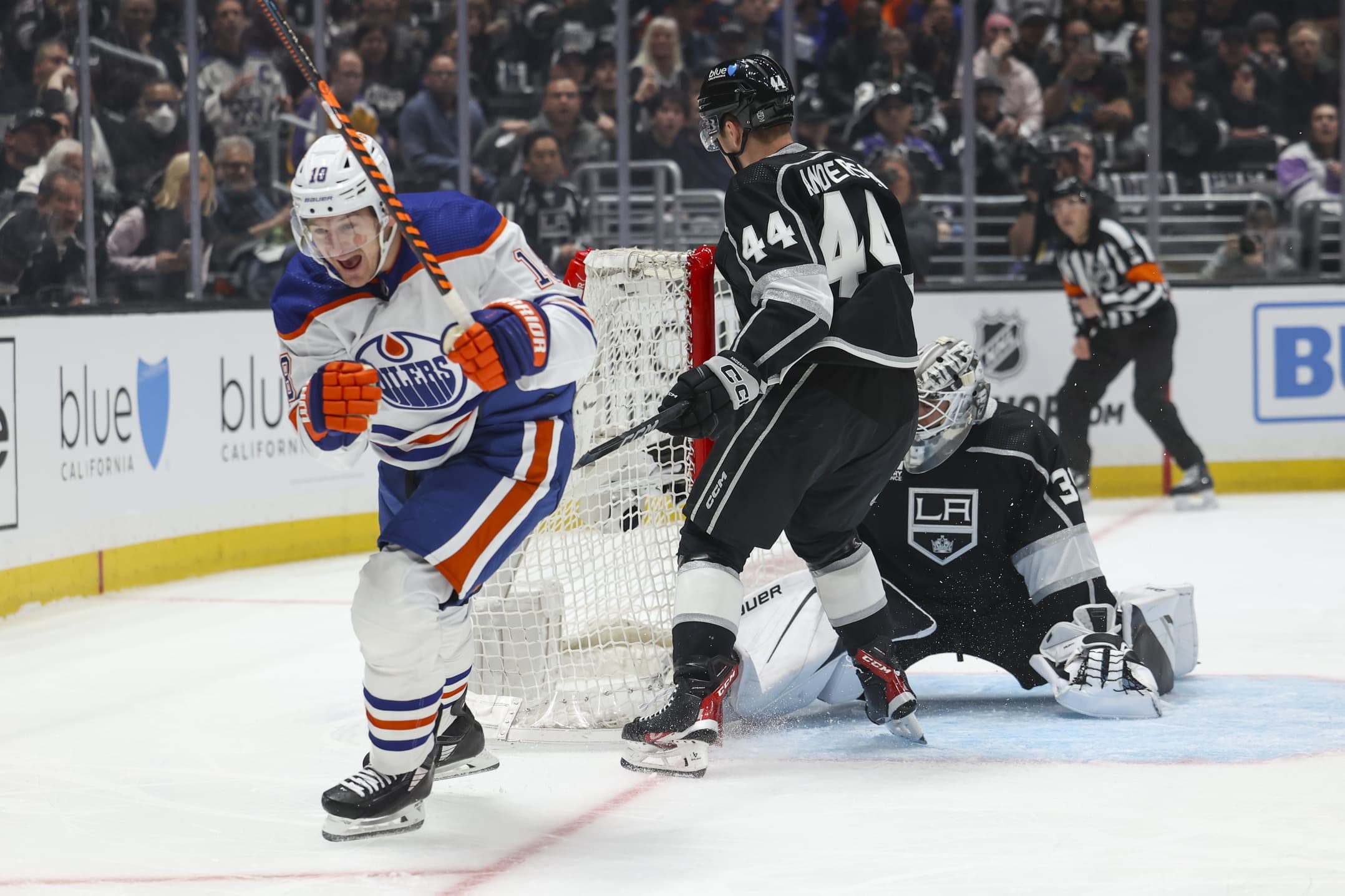 Edmonton Oilers Zach Hyman scores against Los Angeles Kings