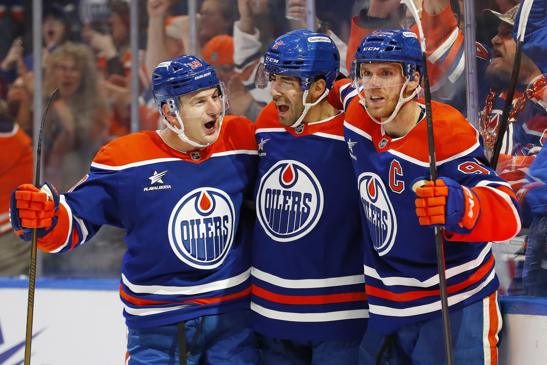 Edmonton Oilers celebrate goal