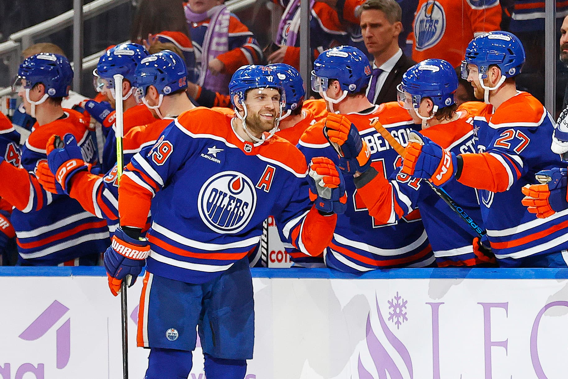 Edmonton Oilers Leon Draisaitl celebrates goal