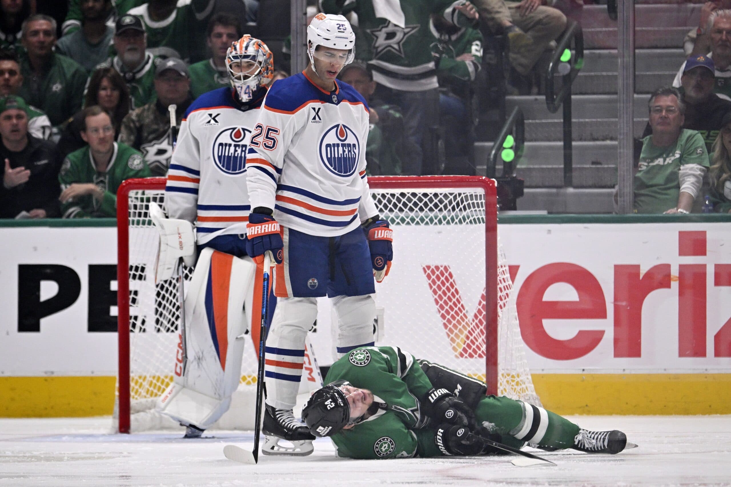 Edmonton Oilers Darnell Nurse slashes Dallas Stars Roope Hintz